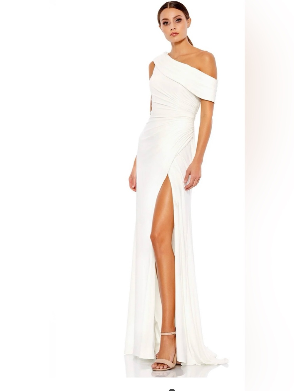 Ieena for Mac Duggal White One-Shoulder Ruched Maxi Gown – US 2 NWT